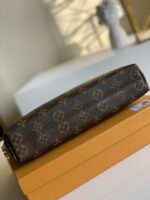 Louis Vuitton New Pouch-21*27*5CM - Image 9