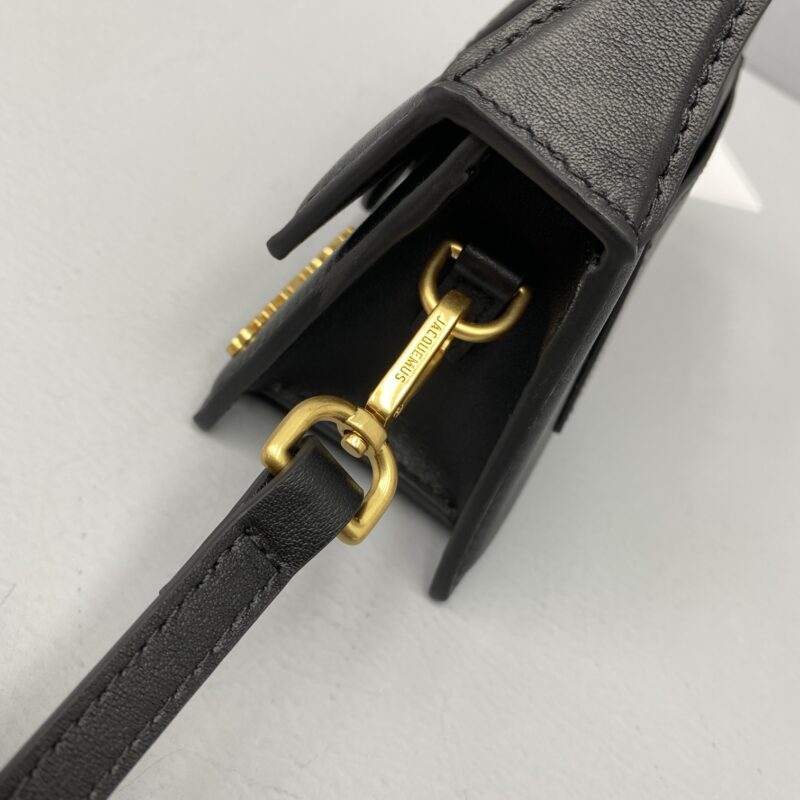 Jacquemus Small Bamnino Bag-18x6x7CM - Image 3