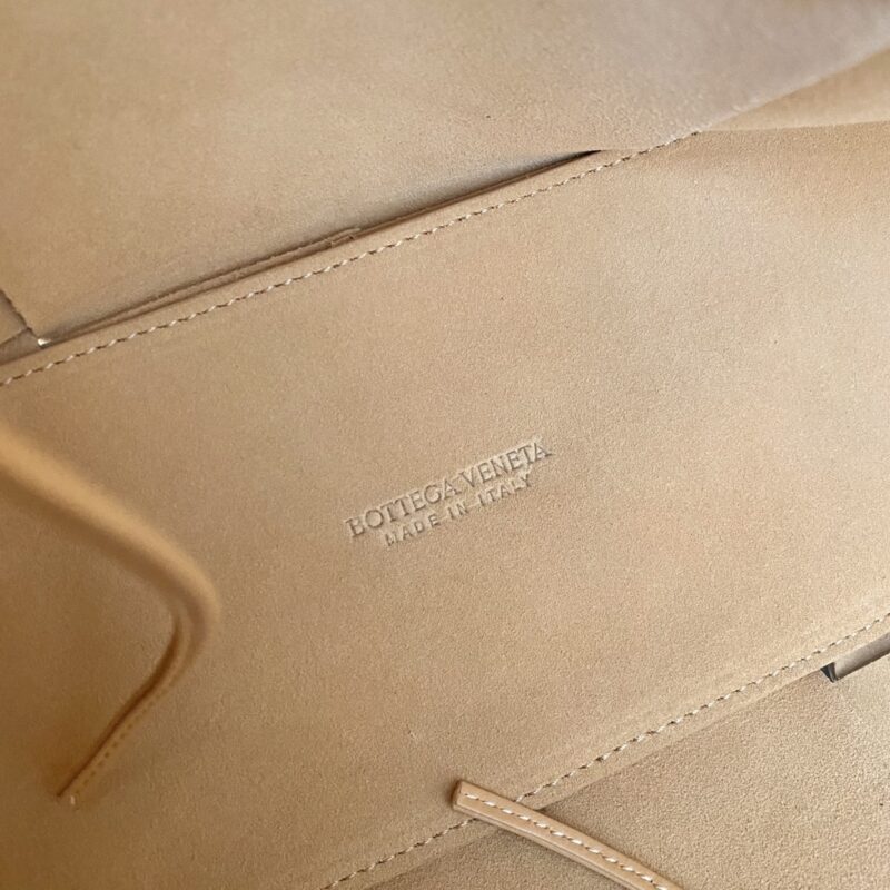 Bottega VenetaTote-41×27×14CM - Image 7