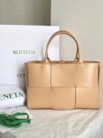 Bottega VenetaTote-41×27×14CM - Image 9