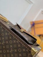 Louis Vuitton Padlock on Strap-19x11×3CM - Image 6