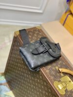 Louis Vuitton M45912 Saumur Crossboby Bag-13*18*3.5CM - Image 4