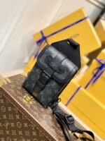 Louis Vuitton M45912 Saumur Crossboby Bag-13*18*3.5CM