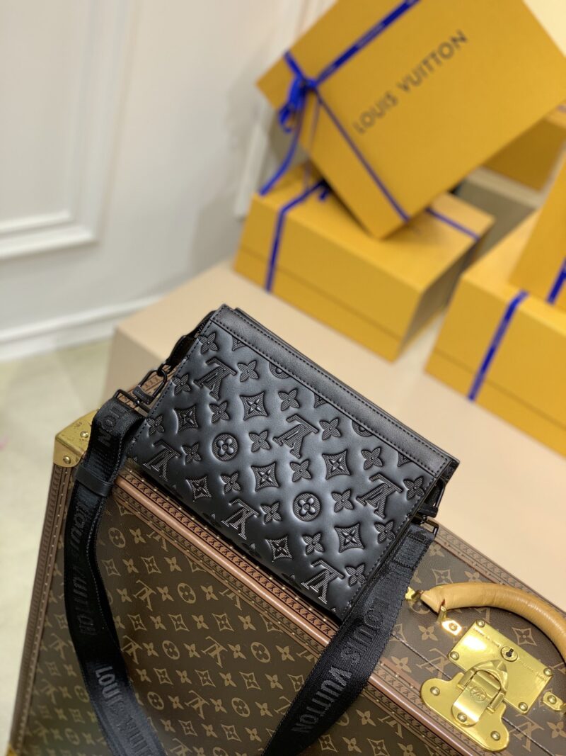 Louis Vuitton M81115 Gaston Wearable Wallet -22*14.5*4.5M - Image 5