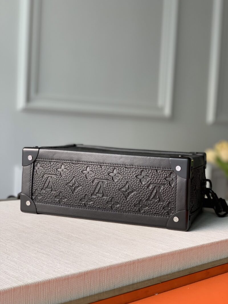 Louis Vuitton Soft Trunk-25x17x9.5M - Image 4