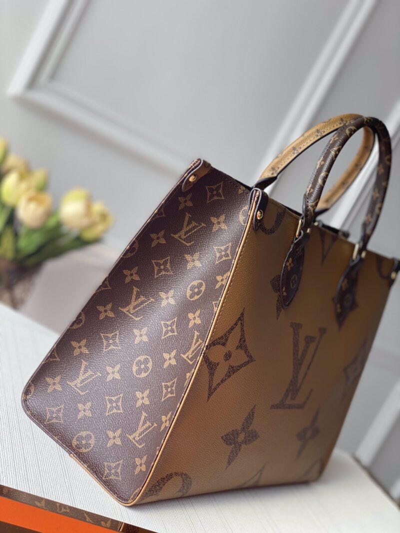 Louis Vuitton Small Onthego Handbag-35*28*15CM(Black strap) - Image 2