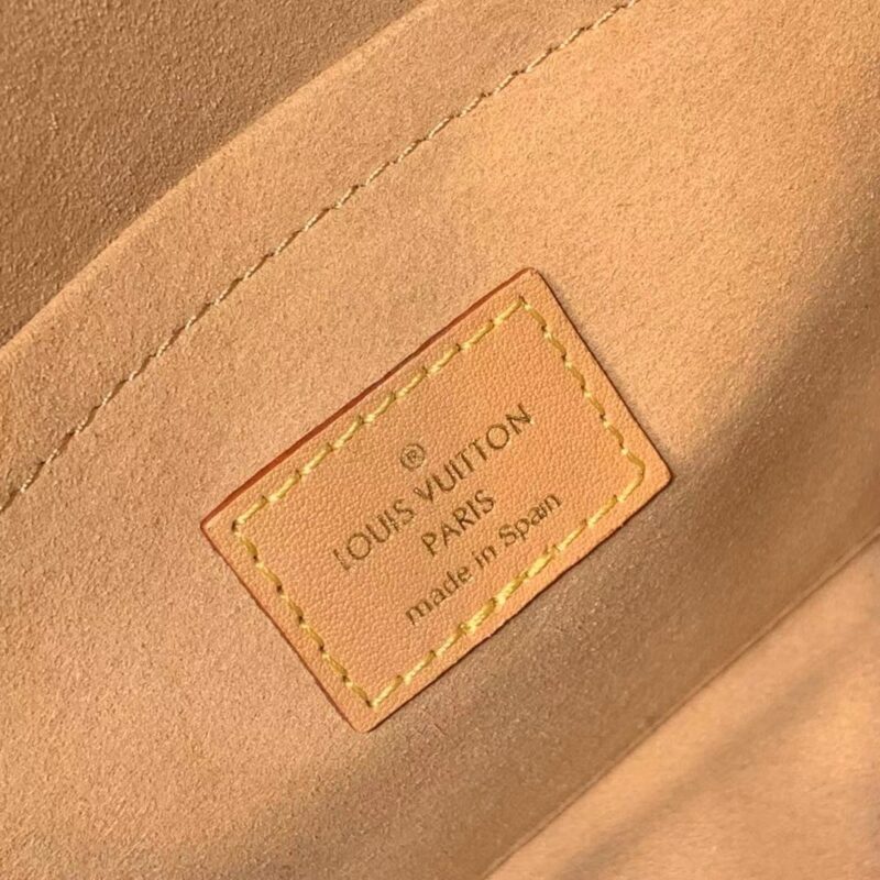 Louis Vuitton Small Onthego Handbag-35*28*15CM - Image 5