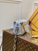 Louis Vuitton Mini Soft Trunk-M59726 -18*13*8M - Image 6
