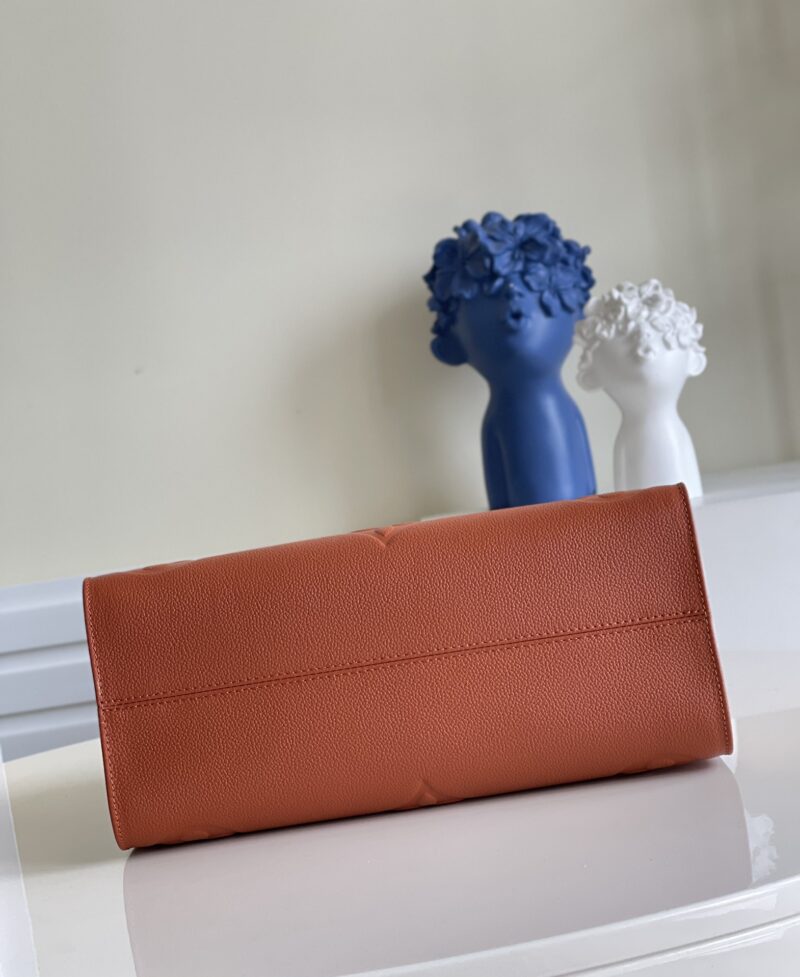 Louis Vuitton Small Onthego Handbag-35*28*15CM - Image 9