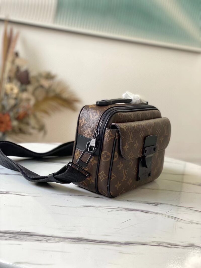 Louis Vuitton S Lock Bag-M45806-22*18*8CM - Image 5