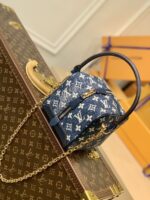 Louis Vuitton Square Handbags- M59611-16*16*16CM - Image 6