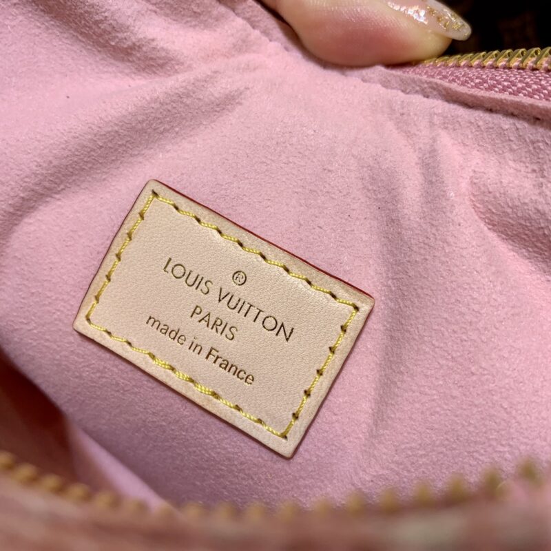 Louis Vuitton Loop Handbags-M810981-23*13*6CM - Image 4