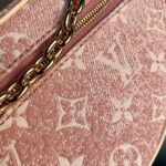 Louis Vuitton Loop Handbags-M810981-23*13*6CM - Image 9
