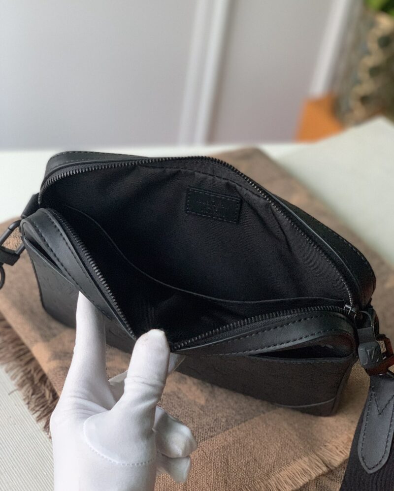 Louis Vuitton Duo Messenger-M69827-27*4.5*18.5CM - Image 4