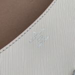 Louis Vuitton Buci Handbag-24.5 x 15.5 x 9CM - Image 5