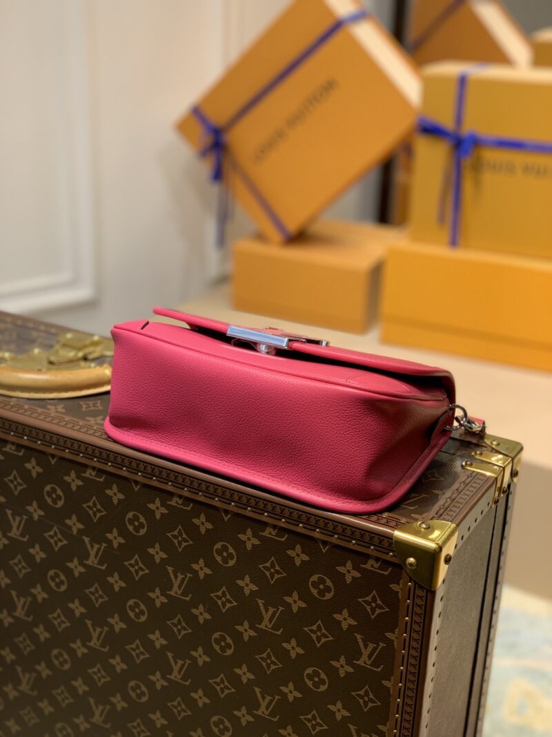 Louis Vuitton Buci Handbag-24.5 x 15.5 x 9CM - Image 3