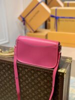 Louis Vuitton Buci Handbag-24.5 x 15.5 x 9CM - Image 6