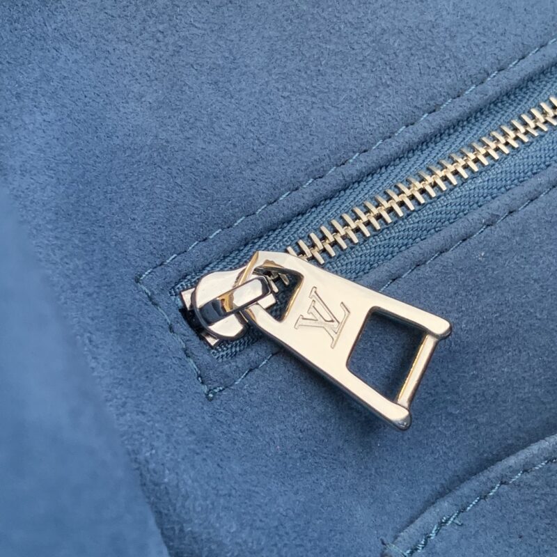 Louis Vuitton Onthego Handbag-35*27*14CM - Image 2