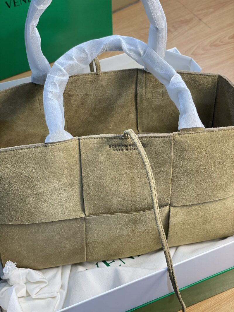 Bottega VenetaTote-41×27×14CM - Image 3