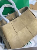 Bottega VenetaTote-41×27×14CM - Image 8