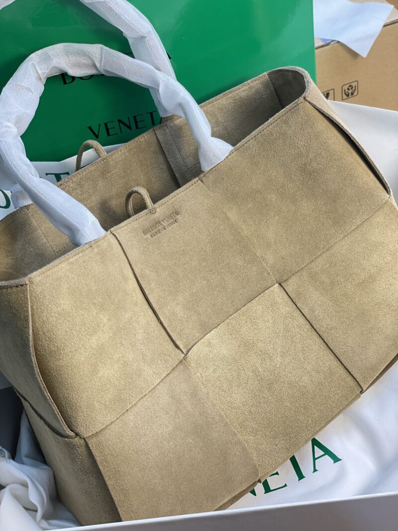 Bottega VenetaTote-41×27×14CM - Image 8