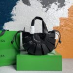 Bottega VenetaTote-25*15*10CM