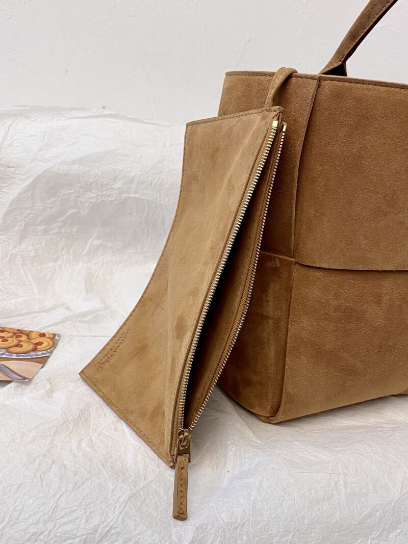 Bottega VenetaTote-41×27×14CM - Image 5