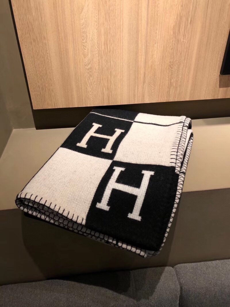 Hermes Blankets-180*140CM - Image 8