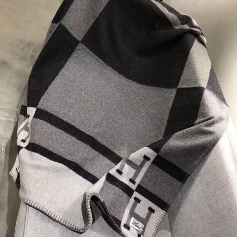 Hermes Blankets-180*140CM - Image 4
