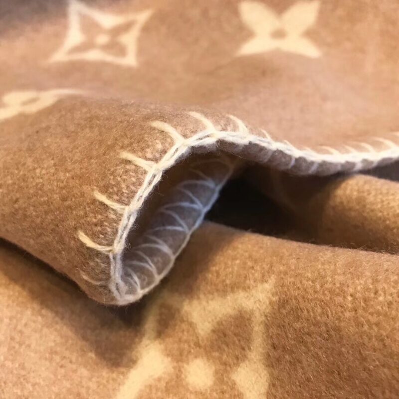 Louis Vuitton Blankets-150*200CM - Image 3