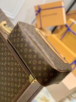 Louis Vuitton Vintage Handbags -M51181-23 × 37 × 12CM - Image 2