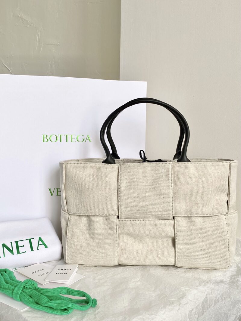 Bottega VenetaTote-41×27×14CM - Image 9