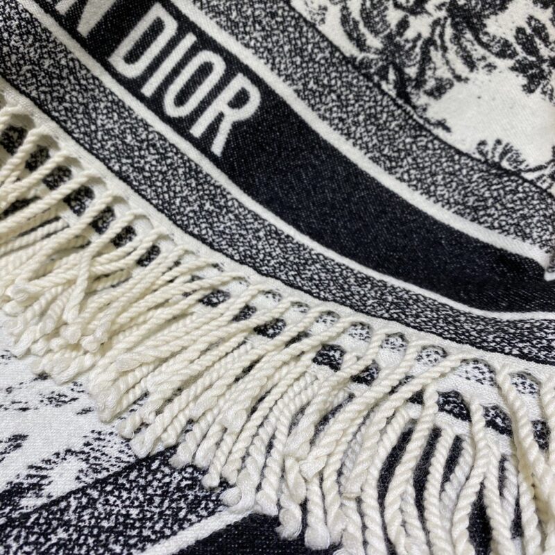 Diro Blankets-140*140CM - Image 10