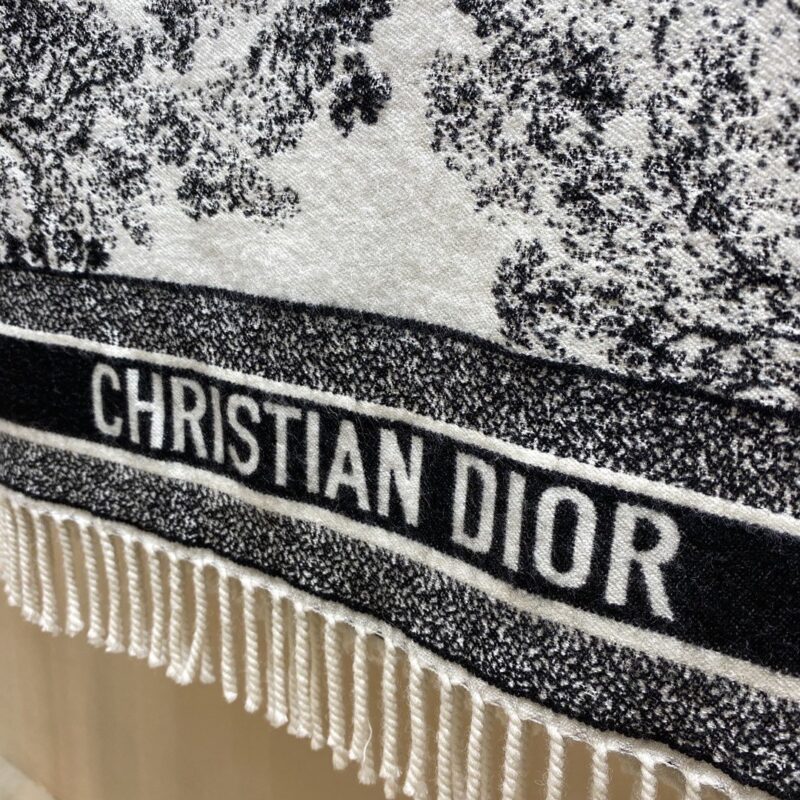 Diro Blankets-140*140CM - Image 2