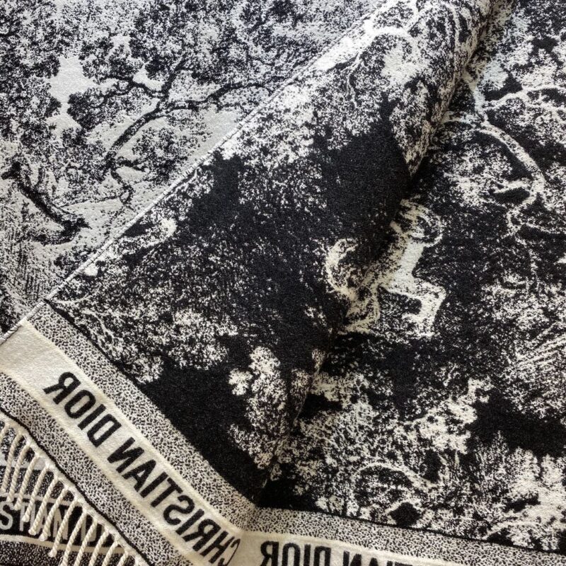 Diro Blankets-140*140CM - Image 8