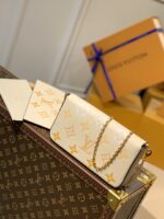 Louis Vuitton Pochette Félicie Wallet -21*12*3CM - Image 4