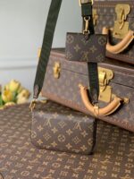 Louis Vuitton Multi Pochette Félicie Bag -17x9.6x3.5CM - Image 3