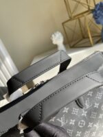Louis Vuitton Briefcase Explorer Handbags-39*30*10 CM - Image 6