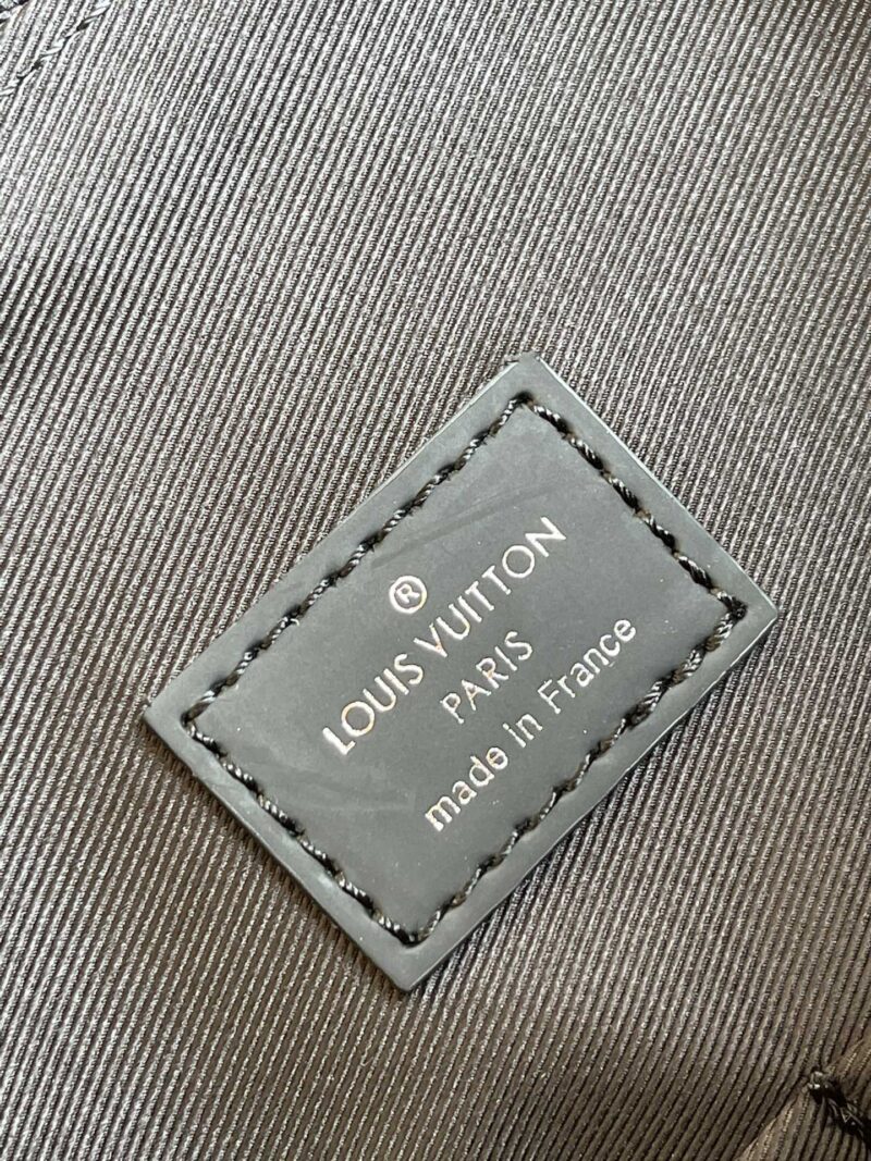 Louis Vuitton Briefcase Explorer Handbags-39*30*10 CM - Image 7