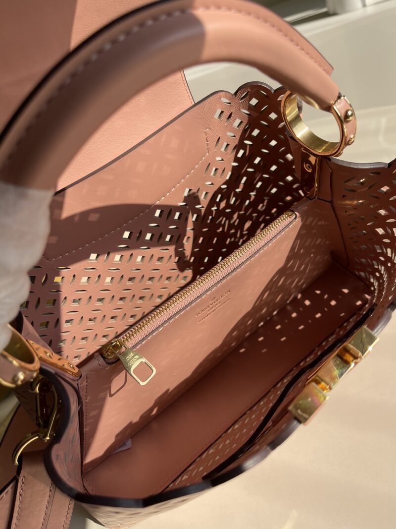 Louis Vuitton Capucines Handlebag-21* 14* 8&27*21*10CM - Image 6