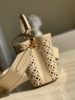 Louis Vuitton Capucines Handlebag-21* 14* 8&27*21*10CM - Image 3