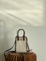 Burberry FrancesTote-13*7.5*18CM