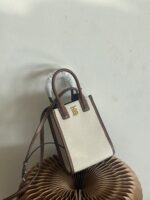Burberry FrancesTote-13*7.5*18CM - Image 3