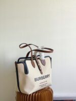 Burberry The Belt Tote-35*15*31CM - Image 8