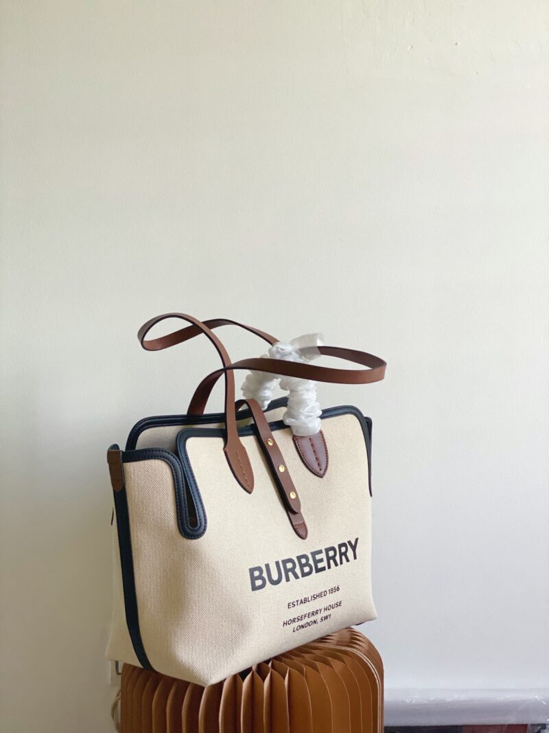 Burberry The Belt Tote-35*15*31CM - Image 8