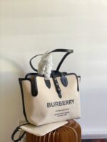 Burberry The Belt Tote-35*15*31CM - Image 6