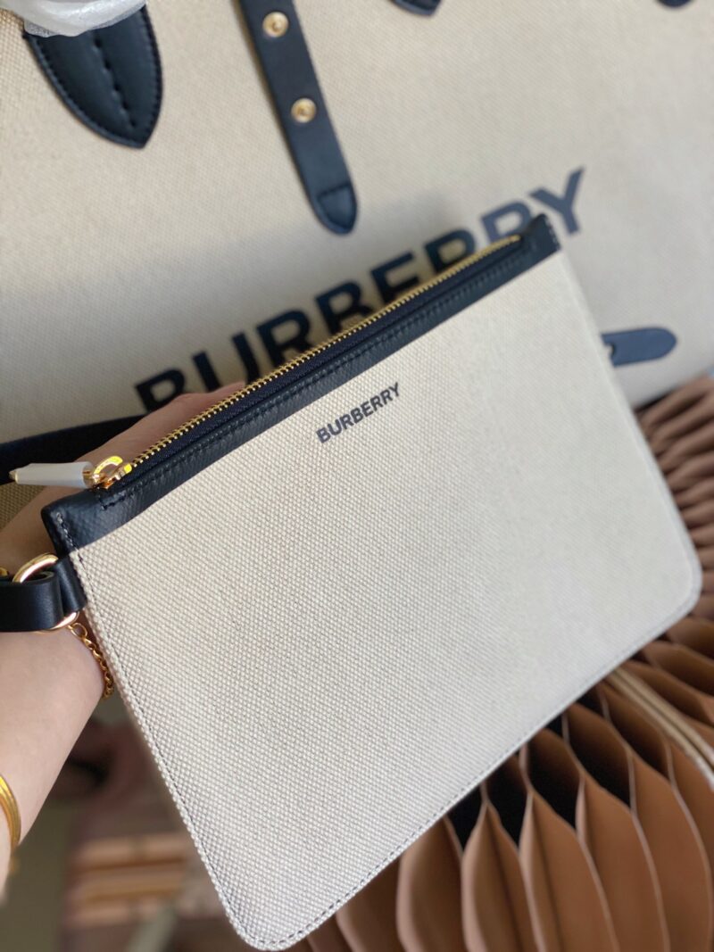 Burberry The Belt Tote-35*15*31CM - Image 7