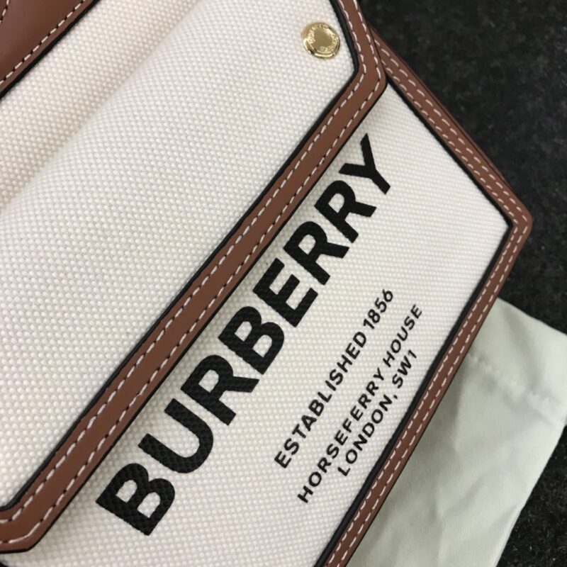 Burberry Pocket Bag-23.5x7x20CM - Image 2