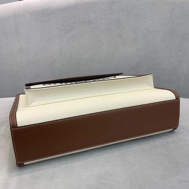 Burberry Pocket Bag-37x7x41CM - Image 6