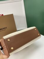Burberry Tote-30 x 11 x 22.5CM - Image 2
